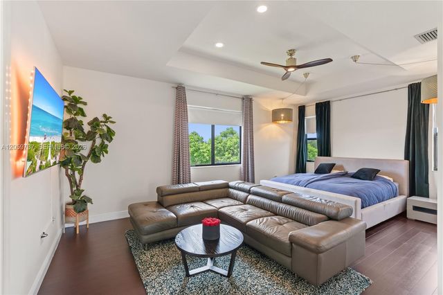 14550 SW 32nd st, Miami, FL 33175