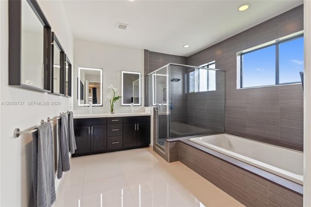 14550 SW 32nd st, Miami, FL 33175
