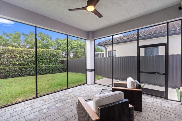 14550 SW 32nd st, Miami, FL 33175