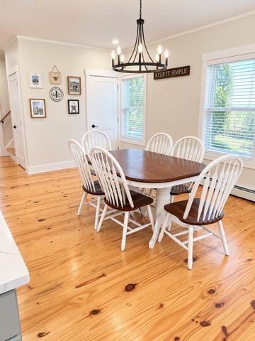 138 Market St, Amesbury, MA 01913