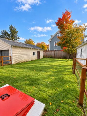 138 Market St, Amesbury, MA 01913