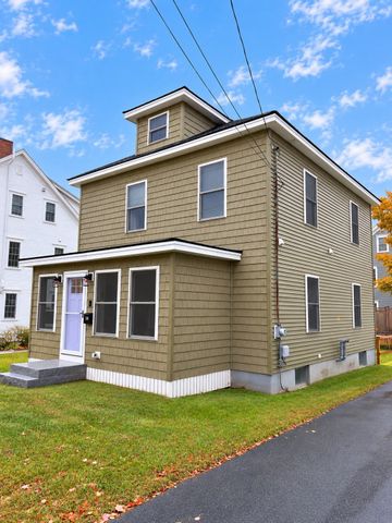 138 Market St, Amesbury, MA 01913