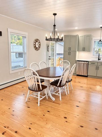138 Market St, Amesbury, MA 01913