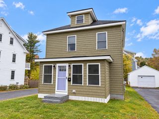 138 Market St, Amesbury, MA 01913