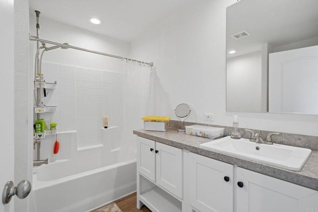 2700 E Valley Parkway 189, Escondido, CA 92027