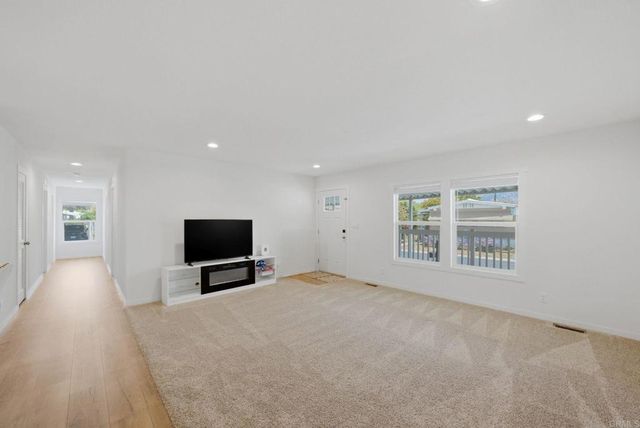 2700 E Valley Parkway 189, Escondido, CA 92027