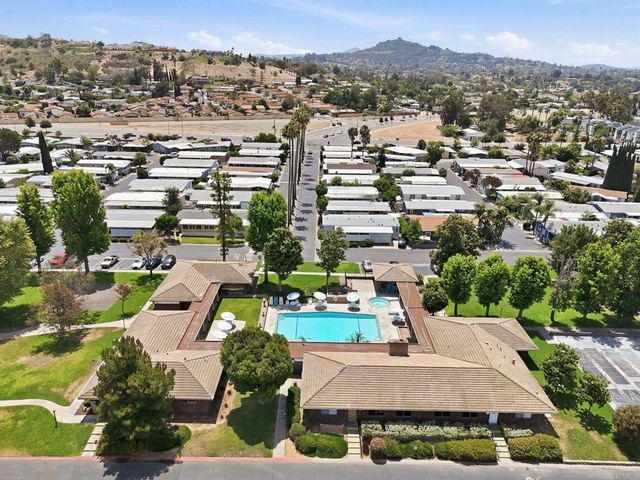 2700 E Valley Parkway 189, Escondido, CA 92027