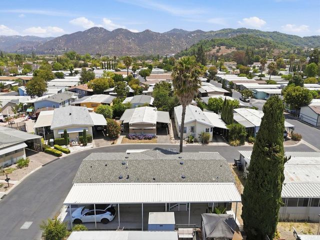 2700 E Valley Parkway 189, Escondido, CA 92027