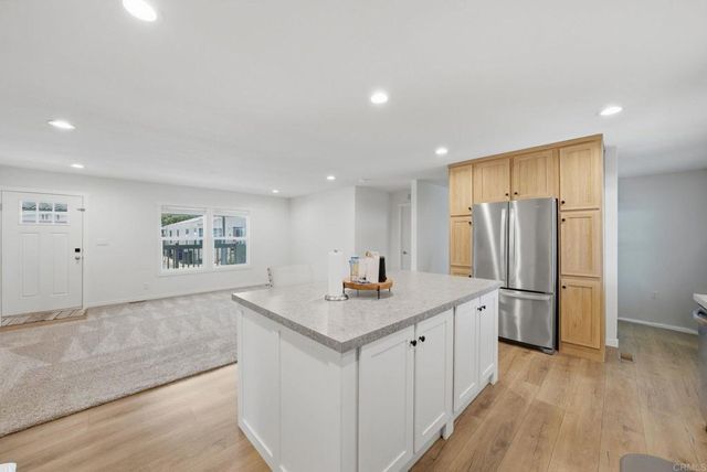 2700 E Valley Parkway 189, Escondido, CA 92027