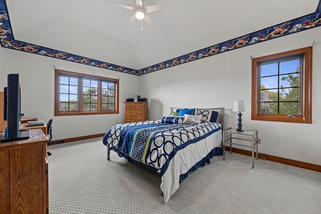 19475 Summerhill LANE, Brookfield, WI 53045