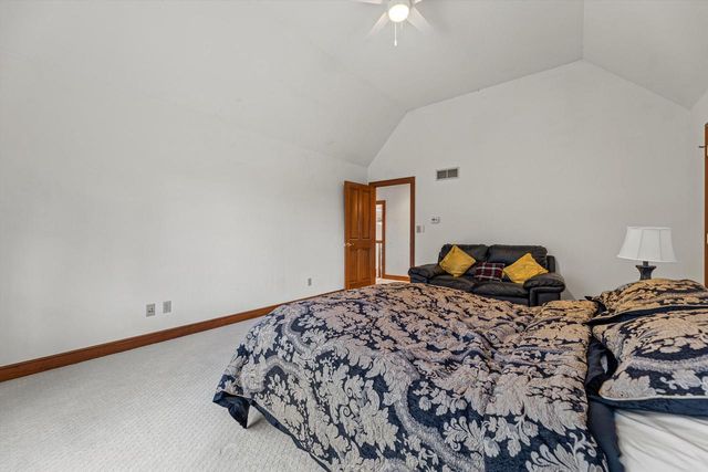 19475 Summerhill LANE, Brookfield, WI 53045