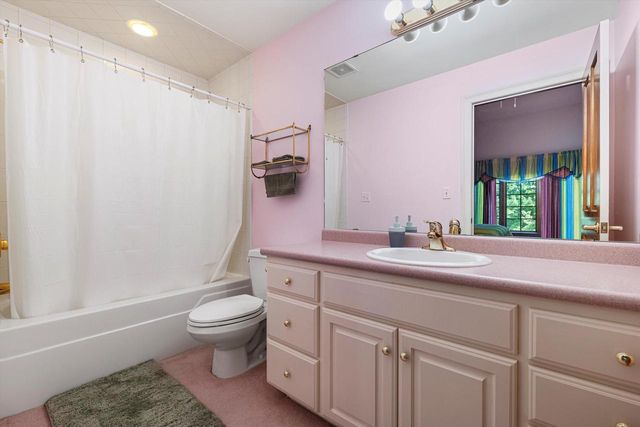 19475 Summerhill LANE, Brookfield, WI 53045