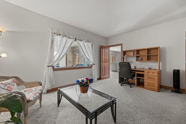 19475 Summerhill LANE, Brookfield, WI 53045