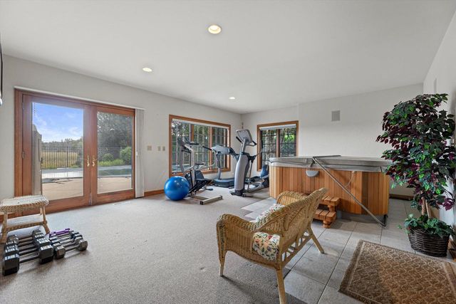 19475 Summerhill LANE, Brookfield, WI 53045