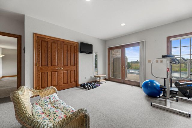 19475 Summerhill LANE, Brookfield, WI 53045