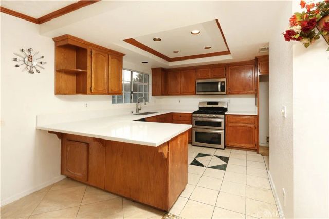 14033 Mcclure, Paramount, CA 90723