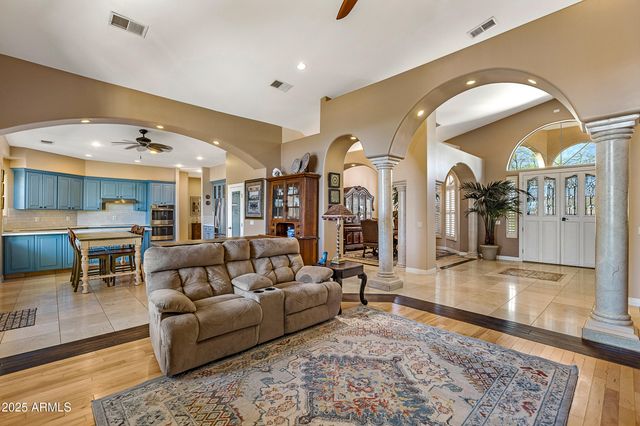 39125 N 25TH Avenue, Phoenix, AZ 85086