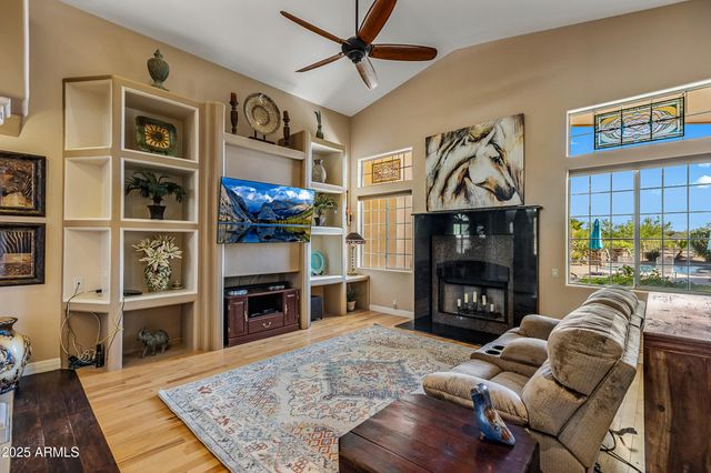 39125 N 25TH Avenue, Phoenix, AZ 85086