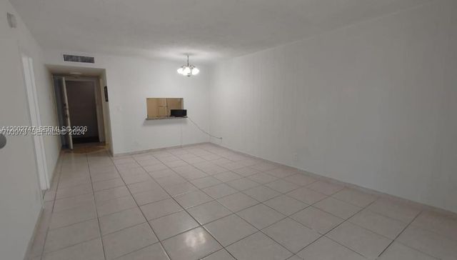 2935 NE 163rd Street 4Q, North Miami Beach, FL 33160