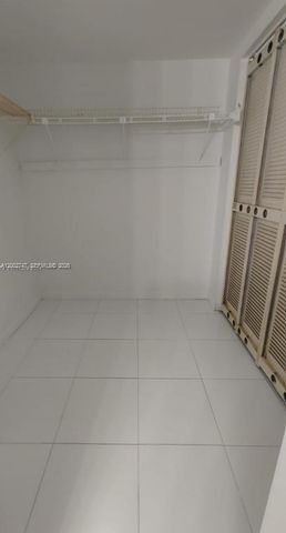 2935 NE 163rd Street 4Q, North Miami Beach, FL 33160