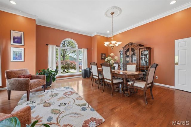 445 Shetland Valley Court, Chesterfield, MO 63005
