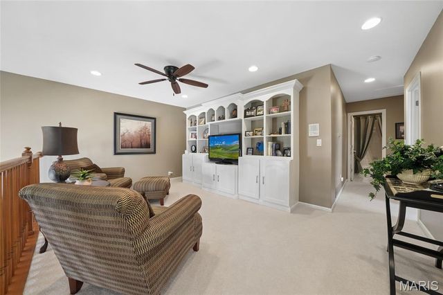 445 Shetland Valley Court, Chesterfield, MO 63005