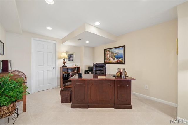 445 Shetland Valley Court, Chesterfield, MO 63005