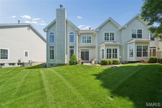 445 Shetland Valley Court, Chesterfield, MO 63005