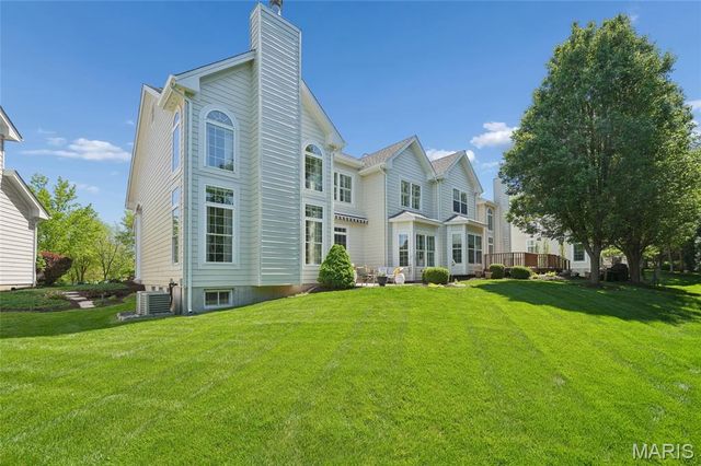 445 Shetland Valley Court, Chesterfield, MO 63005
