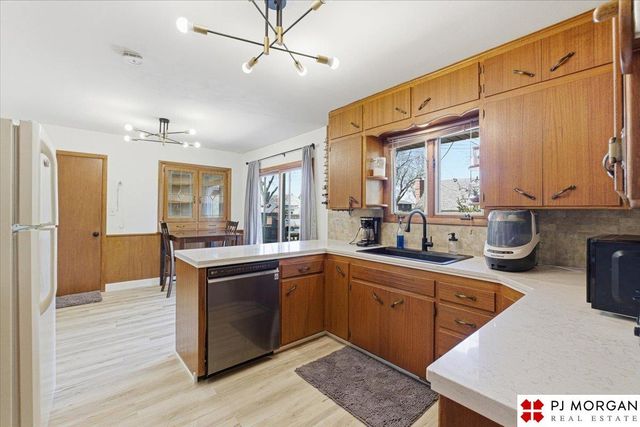 20236 Pinkney Street, Omaha, NE 68022