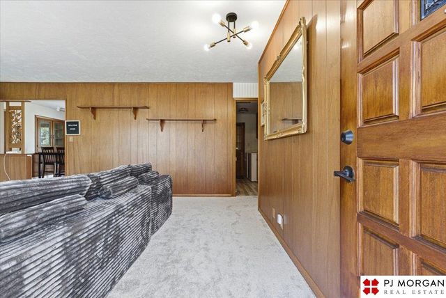 20236 Pinkney Street, Omaha, NE 68022