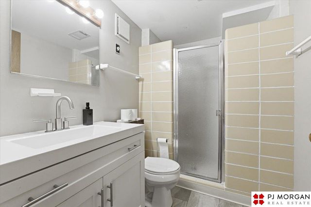 20236 Pinkney Street, Omaha, NE 68022