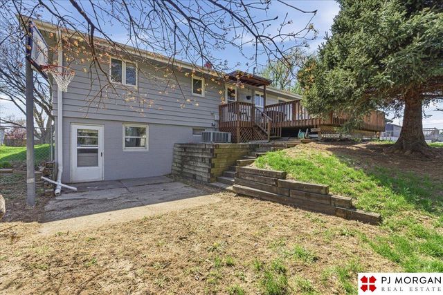 20236 Pinkney Street, Omaha, NE 68022