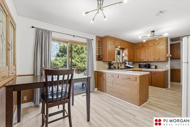 20236 Pinkney Street, Omaha, NE 68022