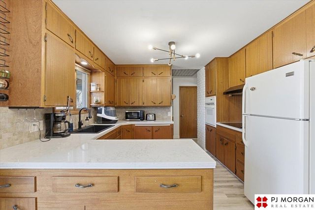 20236 Pinkney Street, Omaha, NE 68022