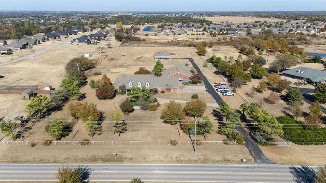 2377 NW 206th Street, Edmond, OK 73012