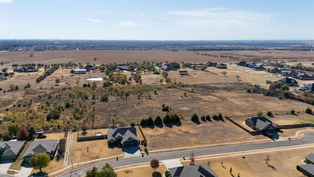 2377 NW 206th Street, Edmond, OK 73012