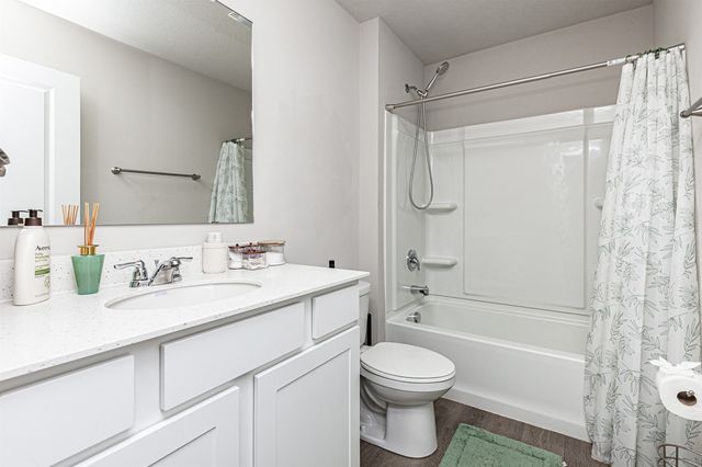 4304 NE 15th Street, Ankeny, IA 50021