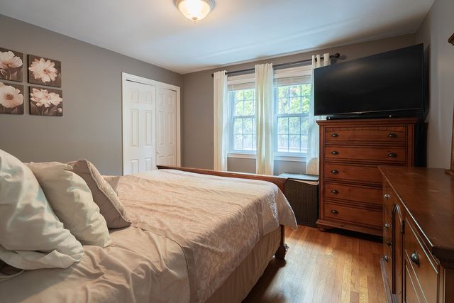 15 Homewood Avenue, North Providence, RI 02911