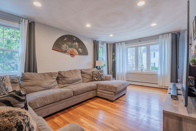 15 Homewood Avenue, North Providence, RI 02911