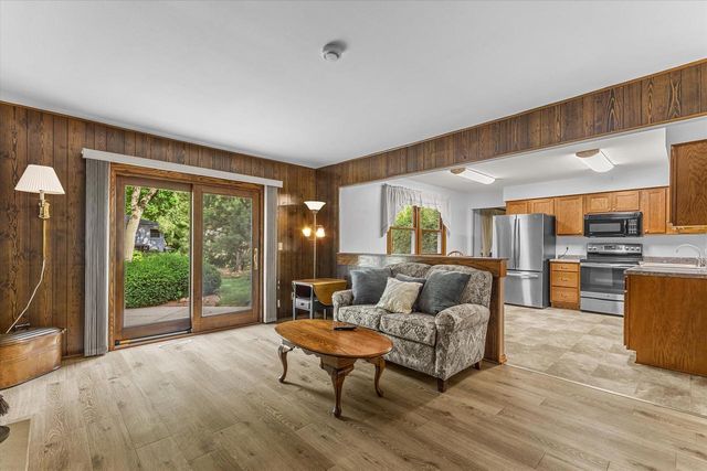 309 S University DRIVE, Waukesha, WI 53188