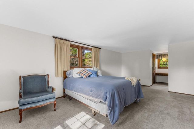 309 S University DRIVE, Waukesha, WI 53188