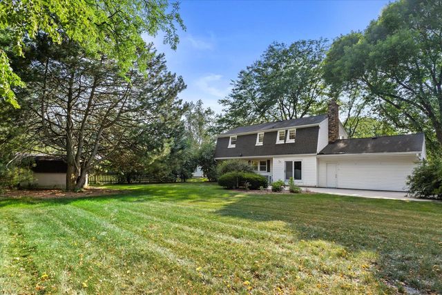309 S University DRIVE, Waukesha, WI 53188