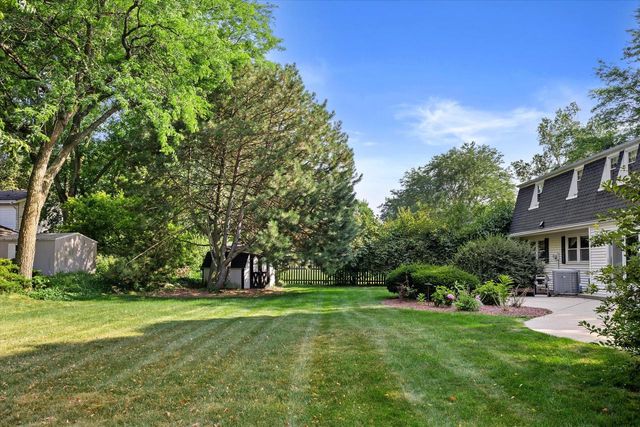 309 S University DRIVE, Waukesha, WI 53188
