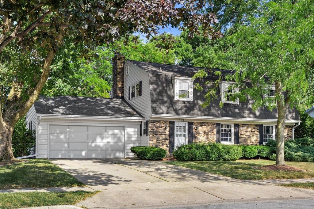 309 S University DRIVE, Waukesha, WI 53188