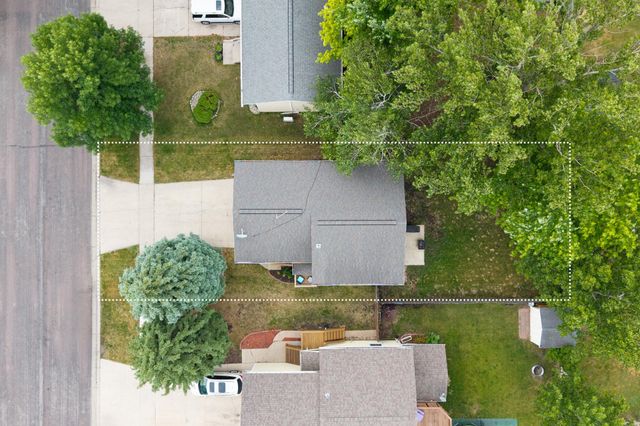 3033 20th Street S, Fargo, ND 58103