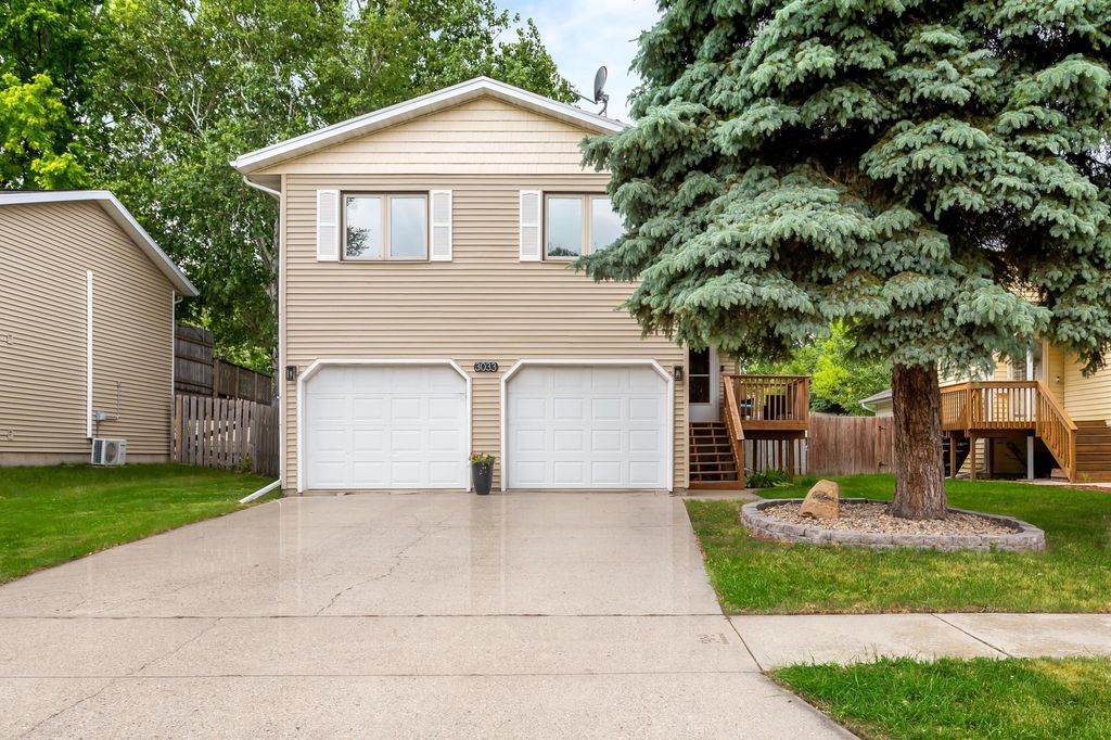3033 20th Street S, Fargo, ND 58103