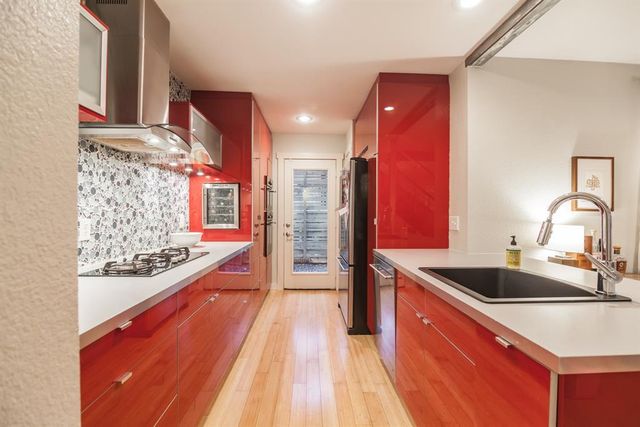 3214 Clawson RD B, Austin, TX 78704