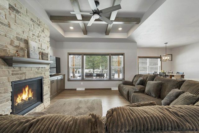 4073 BRUSSELS WAY, Green Bay, WI 54313