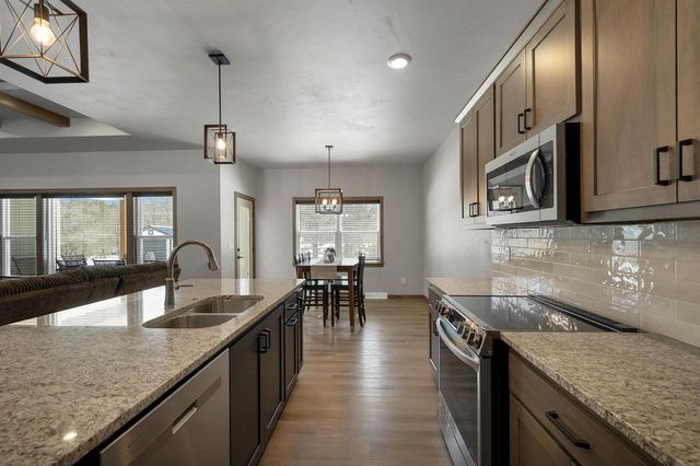 4073 BRUSSELS WAY, Green Bay, WI 54313